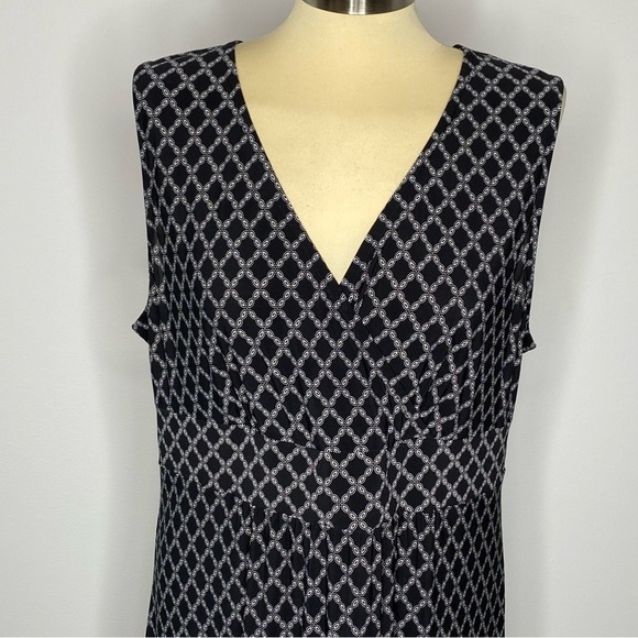 Croft & Barrow Surplice Maxi Dress - Picture 7 of 7